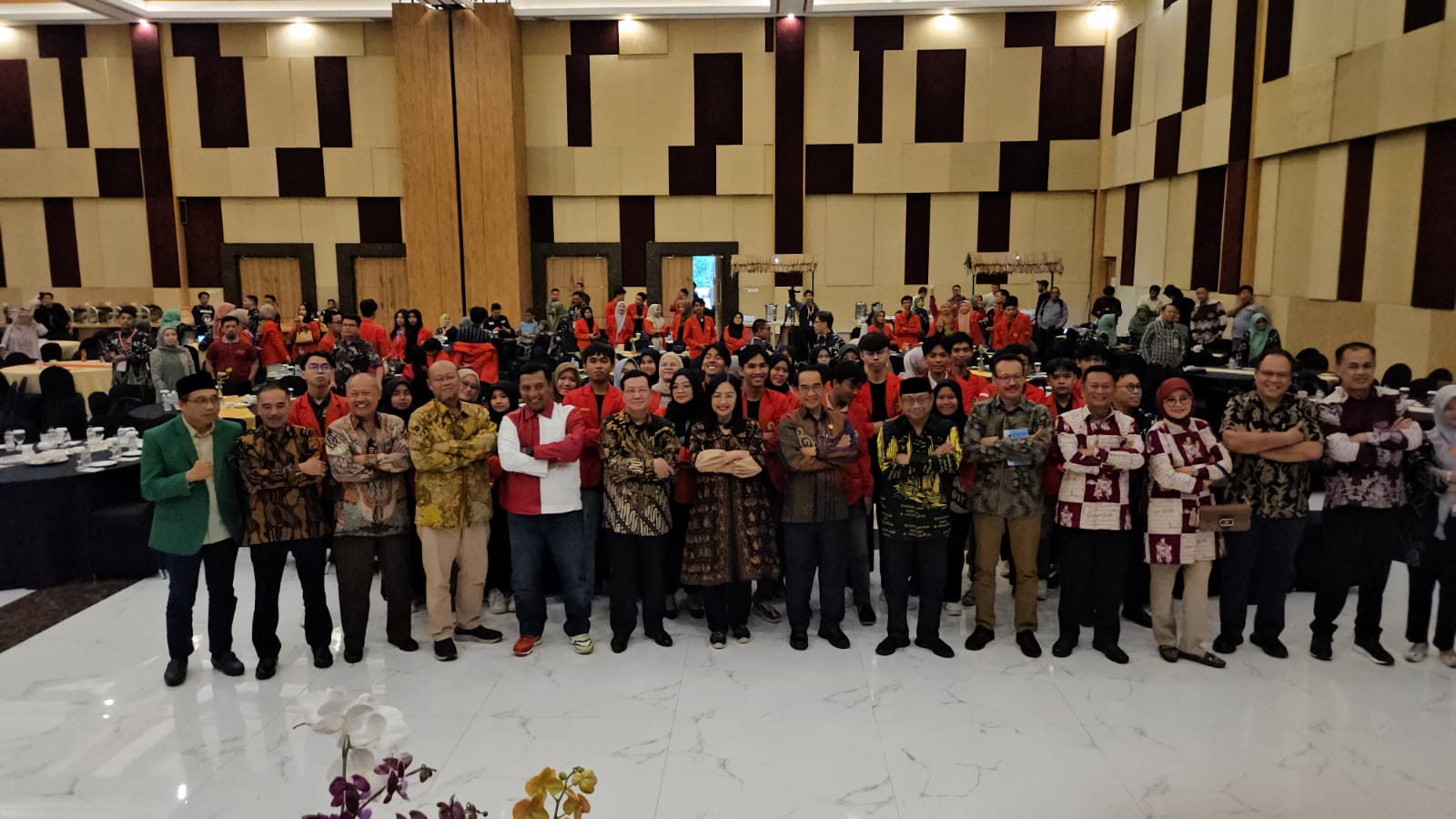 Rektor Universitas Balikpapan Ikut Deklarasi Pemilu Aman dan Damai pada Forum Rektor Indonesia di Makassar